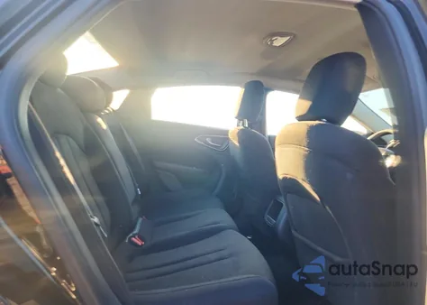 2016 Chrysler 200 Limited from USA, damaged, VIN 1C3CCCAB9GN143925